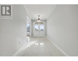 Eating area - 1753 Emberton Way, Innisfil, ON L9S0N4 Photo 5