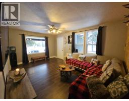 4pc Bathroom - 5640 Westgate Road Nw, Chetwynd, BC V0C1J0 Photo 3