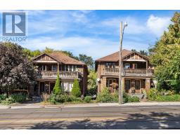 558 562 Kingston Road, Image 3