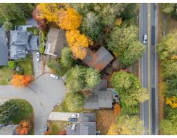 13317 15 B Avenue, Surrey, BC V4A6C8 Photo 2