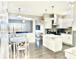 Kitchen - 7114 174 Av Nw, Edmonton, AB T5Z0L3 Photo 3