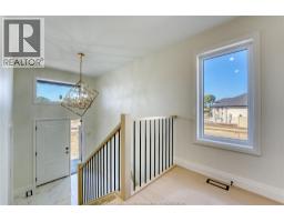 4pc Bathroom - 359 Mayrand Street, Lasalle, ON N9J0E7 Photo 4