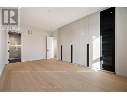 652 Bedford Park Avenue, Image 2