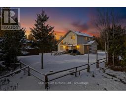Dining room - 290 Myles Bay Shore Road, Northern Bruce Peninsula, ON N0H1W0 Photo 2