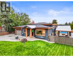 4pc Bathroom - 3588 Spiers Road, Kelowna, BC V1W4A8 Photo 3