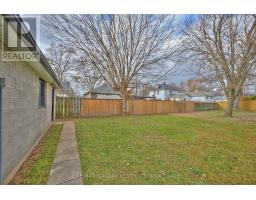 Dining room - 25 Rice Road, Welland, ON L3C2V4 Photo 5