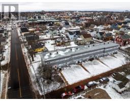 Living room - 384 Queen Street, Charlottetown, PE C1A4E1 Photo 2