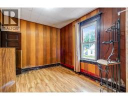 3pc Bathroom - 101 Mill Street East, Leamington, ON N8H1S3 Photo 5