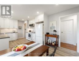 Bathroom - 2921 Gail Avenue, Niagara Falls, ON L2J2E1 Photo 5