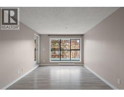 Dining room - 209 3460 Quadra St, Victoria, BC V8X1G6 Photo 3