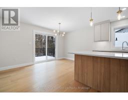 Foyer - 134 Andrew Avenue, North Bay, ON P1B0G8 Photo 5