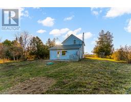 2547 Bruce 9 Road, Northern Bruce Peninsula, ON N0H1W0 Photo 5