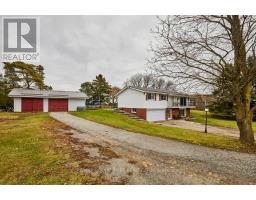 Living room - 5045 Simcoe Street N, Oshawa, ON L1H7K4 Photo 3