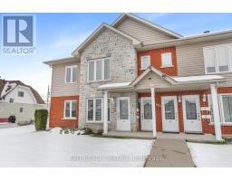 Kitchen - 132 D Higginson Street, Hawkesbury, ON K6A1A1 Photo 2