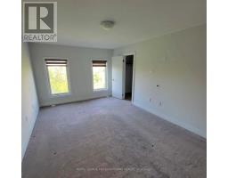 Primary Bedroom - 1048 Beach Comber Road, Mississauga, ON L5B0B1 Photo 5