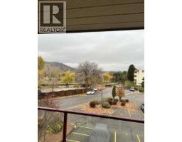 Bedroom - 110 Skaha Place Unit 304, Penticton, BC V2A7L1 Photo 4
