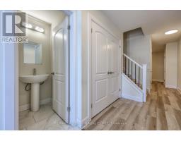 Family room - 5 2612 Sheffield Boulevard, London South, ON N6M0J4 Photo 4