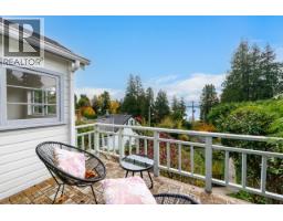 3245 Travers Avenue, West Vancouver, BC V7V1G5 Photo 3