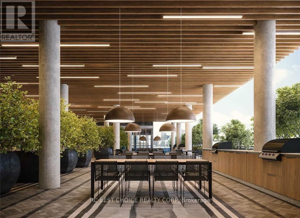 410 E 70 Princess Street