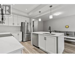 Kitchen - 11 Dennis Drive, West Lincoln, ON L0R2A0 Photo 2