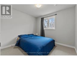 Dining room - 11 Dennis Drive, West Lincoln, ON L0R2A0 Photo 3