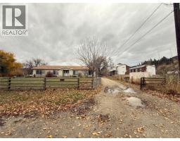 Bedroom - 3650 Redecopp Road, Lake Country, BC V4V1X5 Photo 4