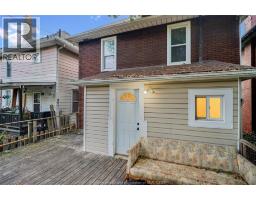 4pc Bathroom - 676 Moy, Windsor, ON N9A2N6 Photo 4