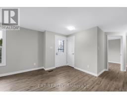 Dining room - 52 Corner Brook Trail, Innisfil, ON L9S1N6 Photo 3