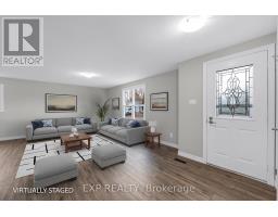 Solarium - 52 Corner Brook Trail, Innisfil, ON L9S1N6 Photo 4