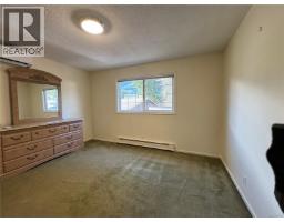 Den - 594 Hummingbird Lane, Gold River, BC V0P1G0 Photo 4