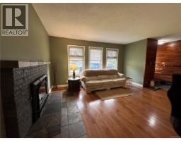 Family room - 594 Hummingbird Lane, Gold River, BC V0P1G0 Photo 5