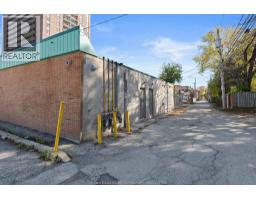 711 19 Pelissier Street Unit 1 4, Windsor, ON N9A4L4 Photo 3