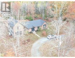 Primary Bedroom - 3852 Highway 208, Colpton, NS B0R1E0 Photo 5