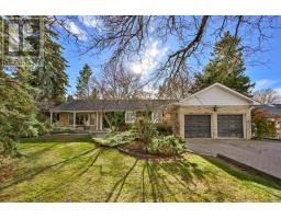 Dining room - 23 Denham Drive, Richmond Hill, ON L4C6H6 Photo 3
