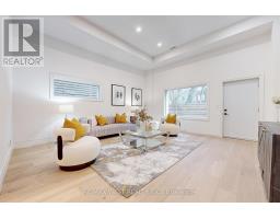 Dining room - 4 2639 R Dundas Street W, Toronto, ON M6P1X9 Photo 4