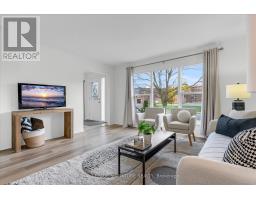 Bathroom - 3096 Palmer Drive, Burlington, ON L7M1S9 Photo 2