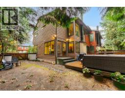 4790 Fernglen Place, Burnaby, BC V5G3W1 Photo 5