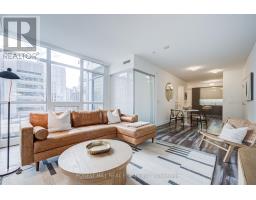 701 210 Simcoe Street, Image 3