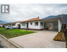 Full bathroom - 3410 Aster Drive, Trail, BC V1R2X3 Photo 3