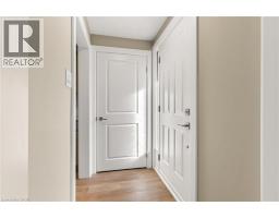 4pc Bathroom - 58 Selkirk Drive, Kitchener, ON N2E1N2 Photo 5