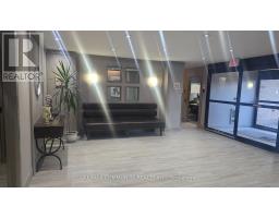 Kitchen - 907 260 Davis Drive, Newmarket, ON L3Y7C3 Photo 3