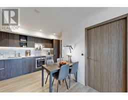 1006 17 Bathurst Street Nw, Image 3