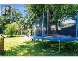 Bedroom 3 - 14 Langevin Drive, Wasaga Beach, ON L9Z1C6 Photo 5