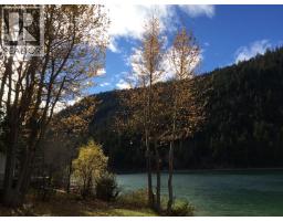 2986 Gophertail Road, Princeton, BC V0X1W0 Photo 2