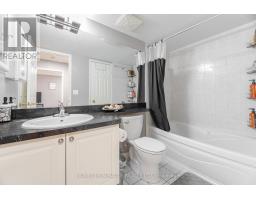 32 83 Mondeo Drive, Image 3