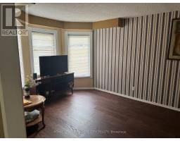 Kitchen - 5364 Champlain Trail, Mississauga, ON L5R2Y4 Photo 3