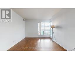 2210 1 Lee Centre Drive, Image 3