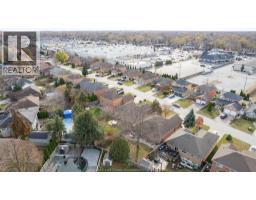 Laundry room - 166 Eveleigh Crescent, Windsor, ON N9E4M2 Photo 3