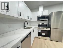 4pc Bathroom - 53 Ontario Road Unit 2, Welland, ON L3B5C2 Photo 2