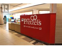 Z 004 Mr Pretzels 1800 Sheppard Avenue E, Image 3